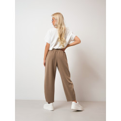 Luźne spodnie dresowe z lampasami