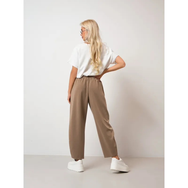 Luźne spodnie dresowe z lampasami