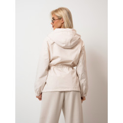 Kurtka przejściowa z kapturem i regulacją w talii
