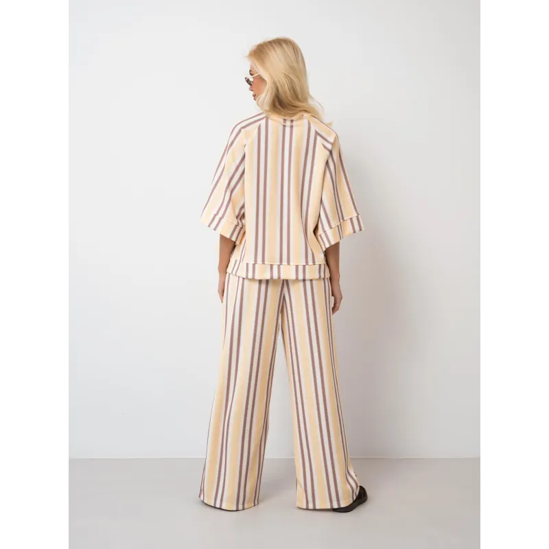 Szerokie spodnie dresowe w pasy z elastyczną gumką