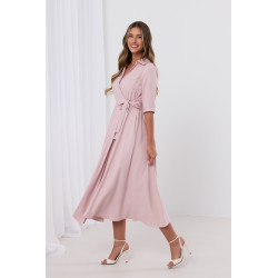 Kopertowa sukienka midi z wiązaniem w talii
