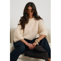 LUŹNY SWETER Z GRUBYM SPLOTEM I STÓJKĄ