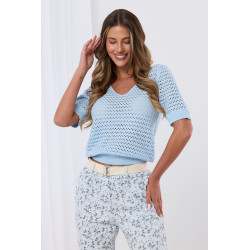 Ażurowy sweter z dekoltem V