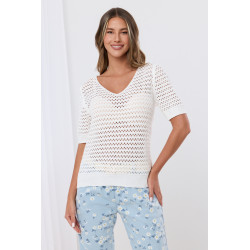Ażurowy sweter z dekoltem V