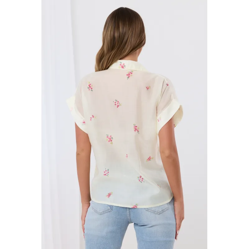 Koszulowa bluzka w drobne kwiaty