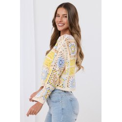 Szydełkowa bluzka typu crop top w stylu boho